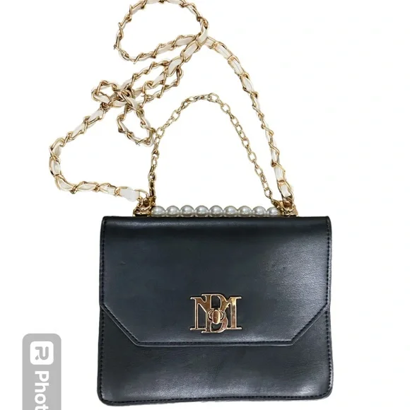 Badgley Mischka Double Sided Crossbody Bag Black & White Faux Pearls Two toned - Picture 3 of 7